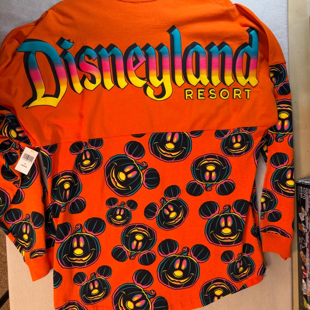 Disneyland Halloween Spirit Jersey - Medium - Picture 2 of 2